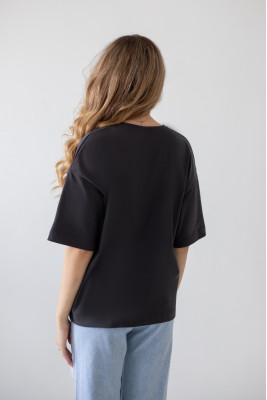 Футболка жіноча